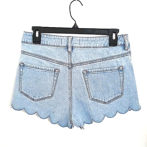 Denim Shorts Bullhead  Size 7 Juniors - Picture 2 of 6